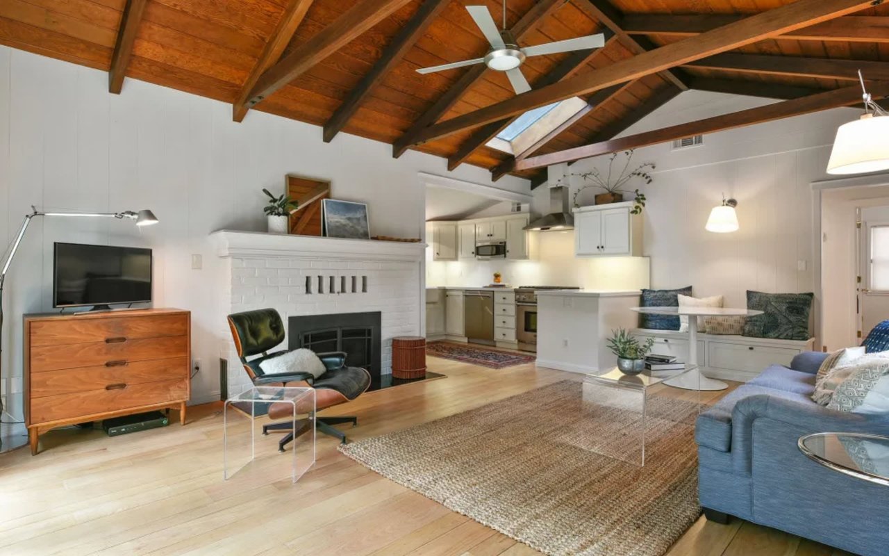 Downtown Lafayette Charmer | Open Saturday 4/14 & Sunday 4/15 1p – 4p