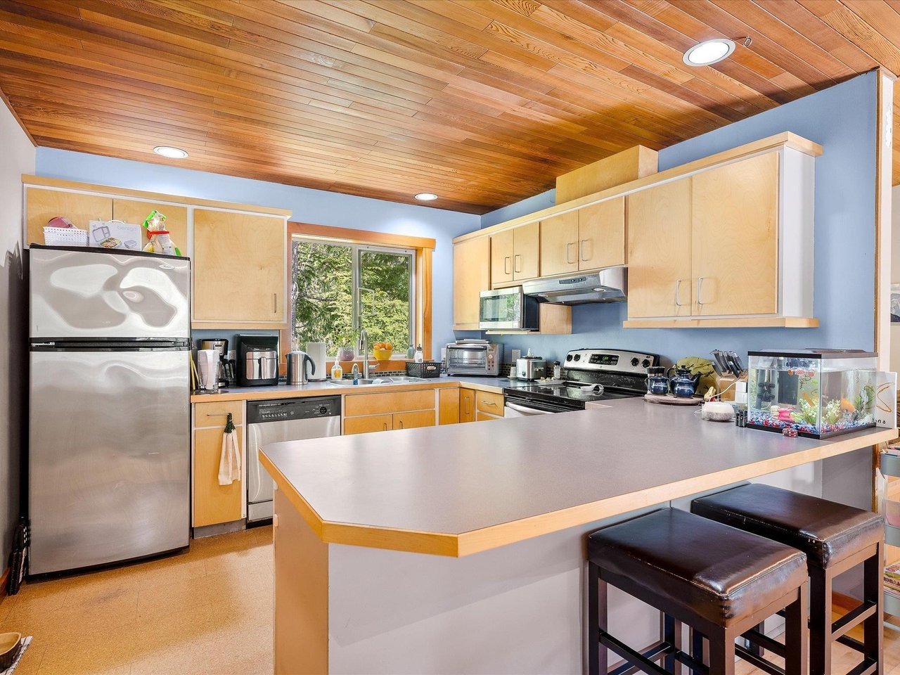 1349 Elmwood Dr