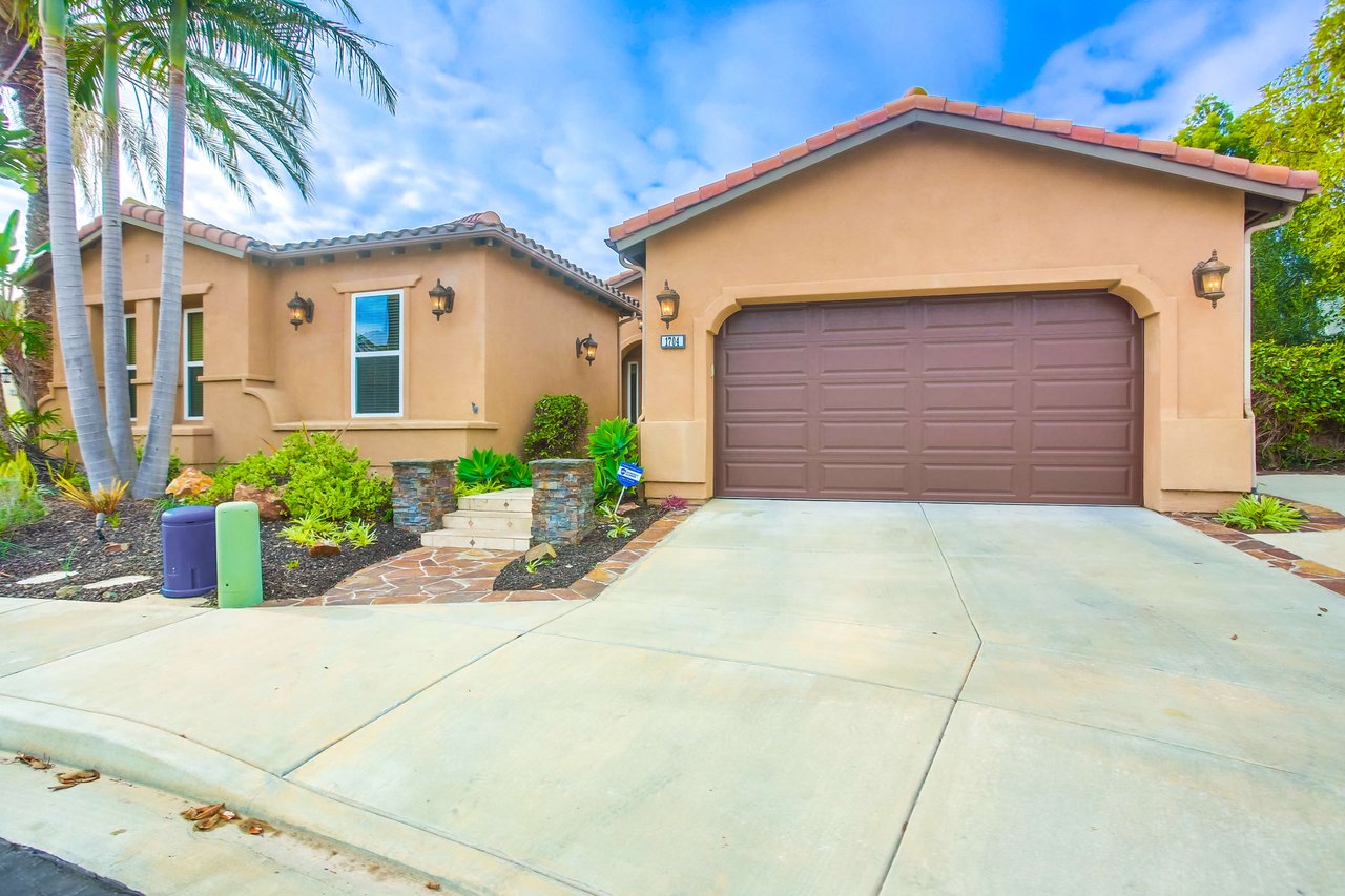 1704 Azul Vista