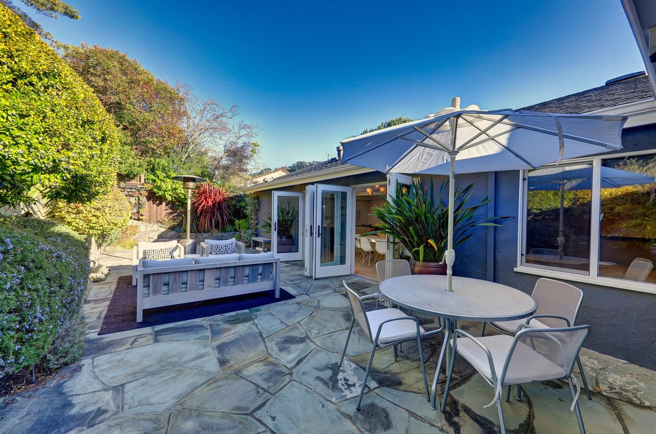 51 Mercury Ave