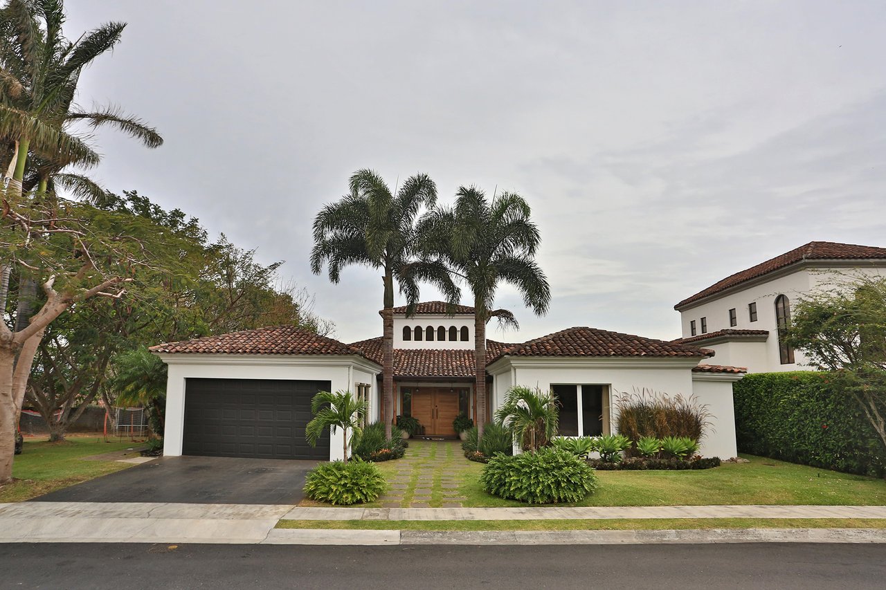One Level Family Home, Santa Ana, San Jose