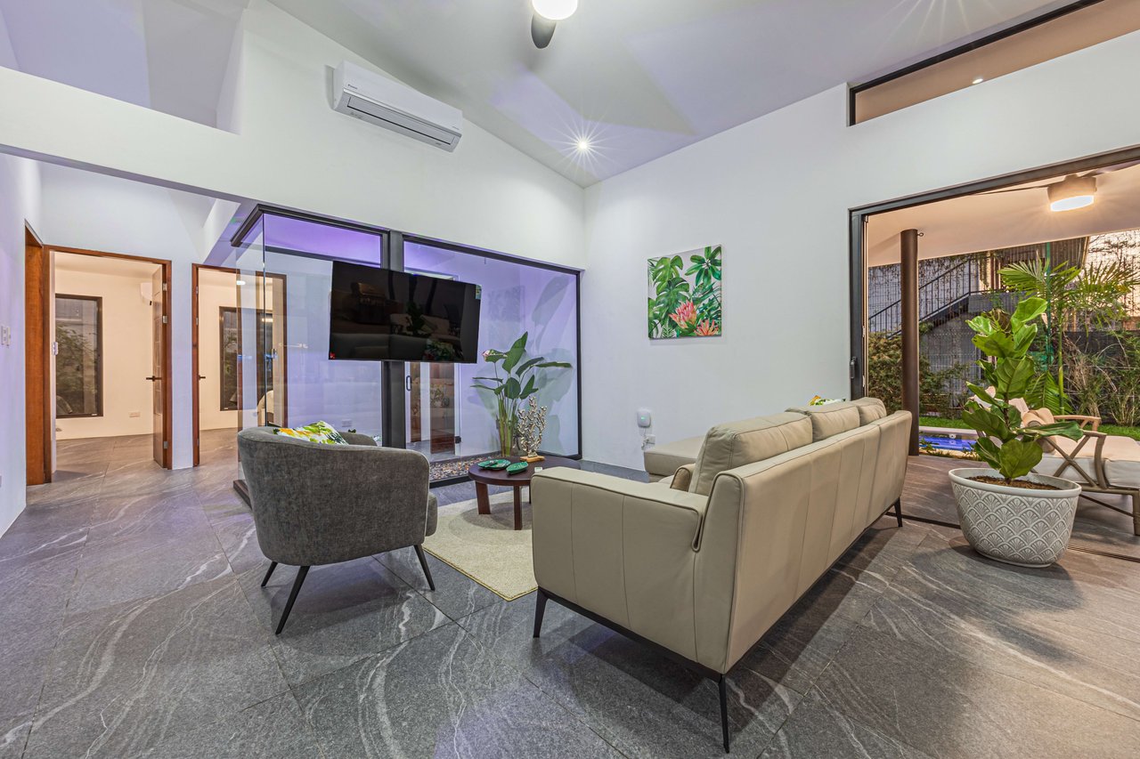 Stylish 3 bed, 3 bath Brand New  Villa in Uvita. 