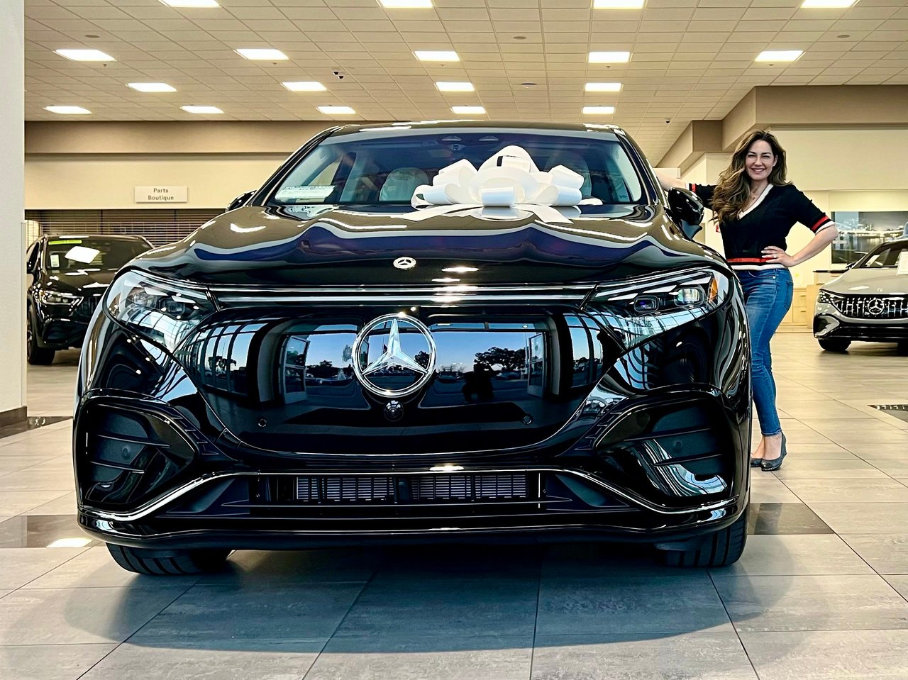 Choosing Your Next Luxury Electric Vehicle