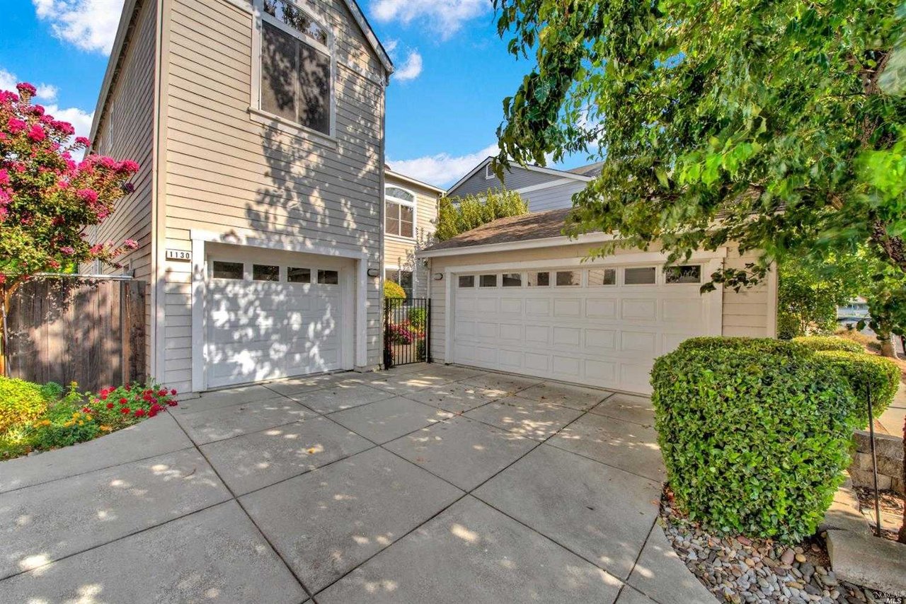 1130 Kellogg St