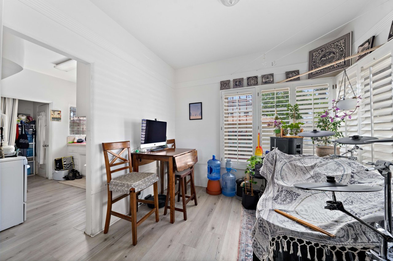 6120 Packard Street, South Carthay