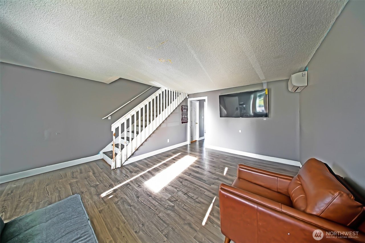 513 E 78th Street, Tacoma
