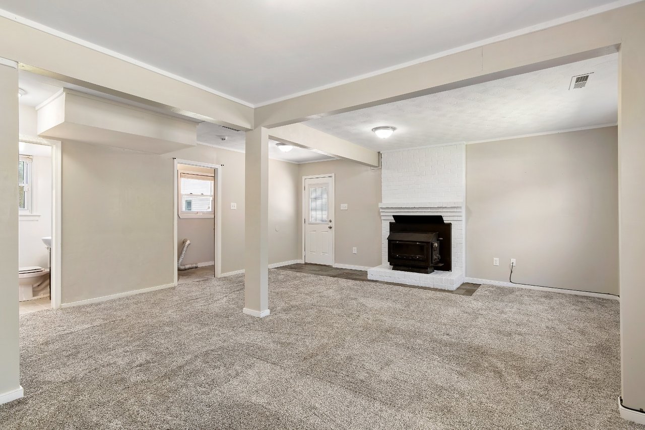 211 Carlstone Drive