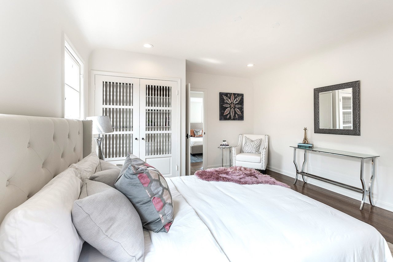 109 South Formosa Avenue