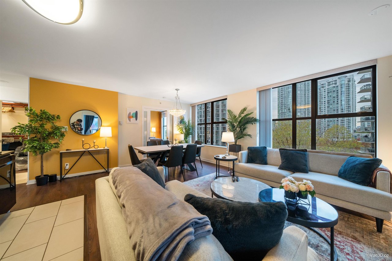 707-989 Beatty St