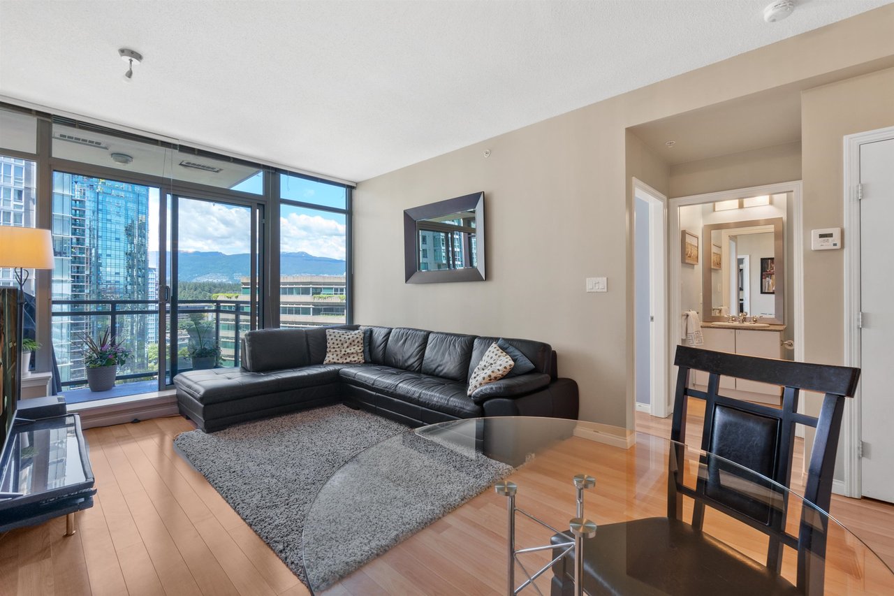 1004-1211 Melville Street, Vancouver