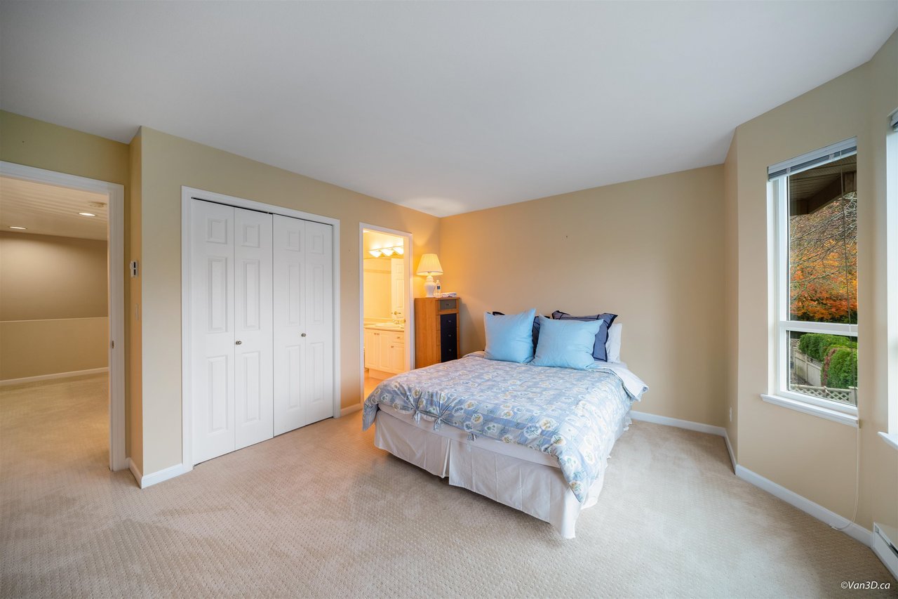 8-15168 22 Ave
