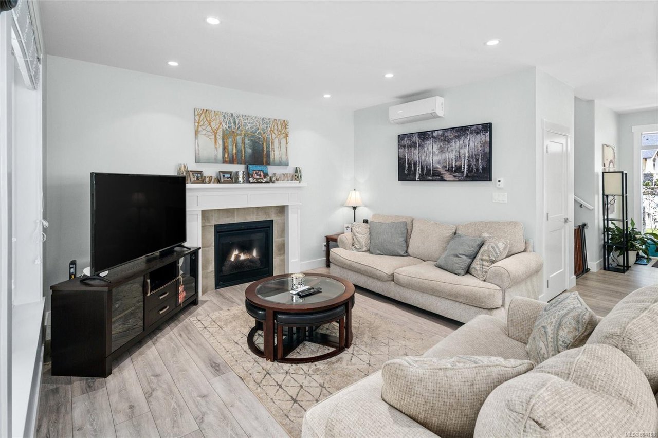 2544 West Trail Crt, Sooke
