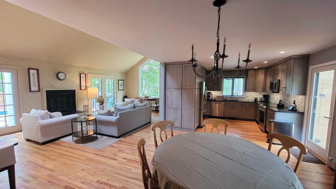 THE PERFECT HAMPTONS SUMMER RENTAL CLOSE TO VILLAGE