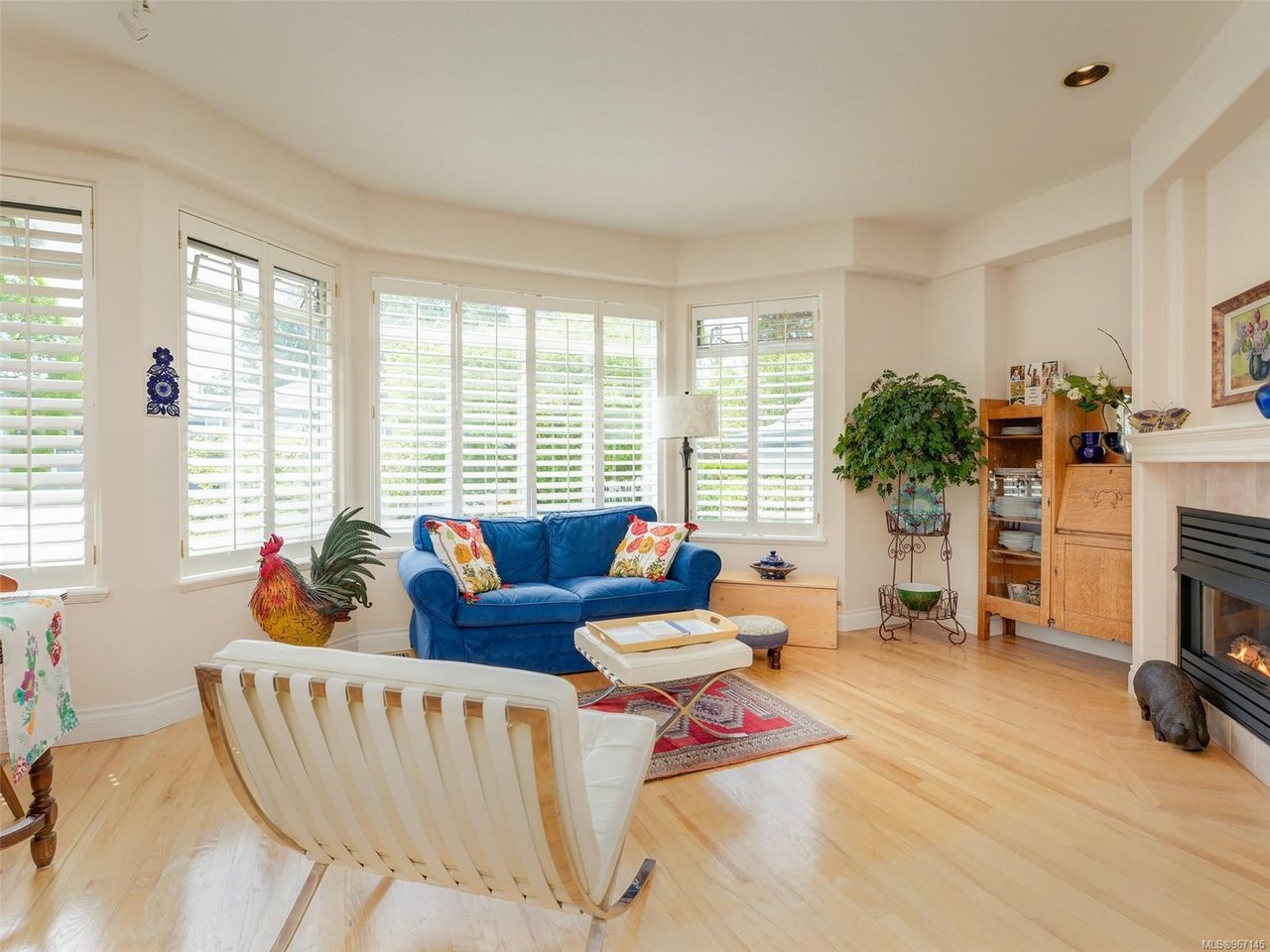 24-5187 Cordova Bay Rd