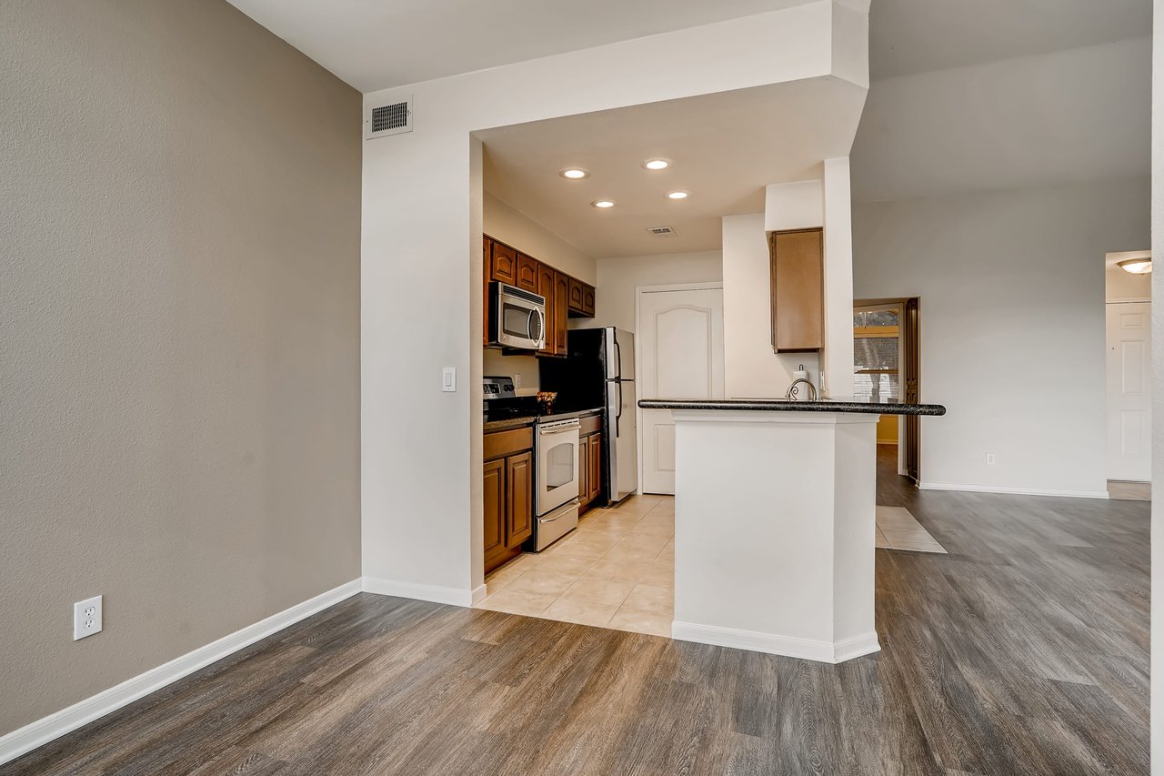 6000 Shepherd Mountain Cove 2107