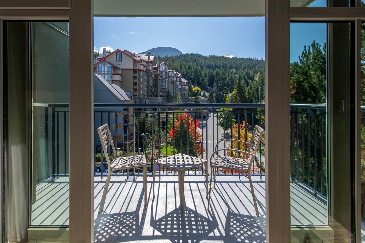 428/430-4050 Whistler Wy