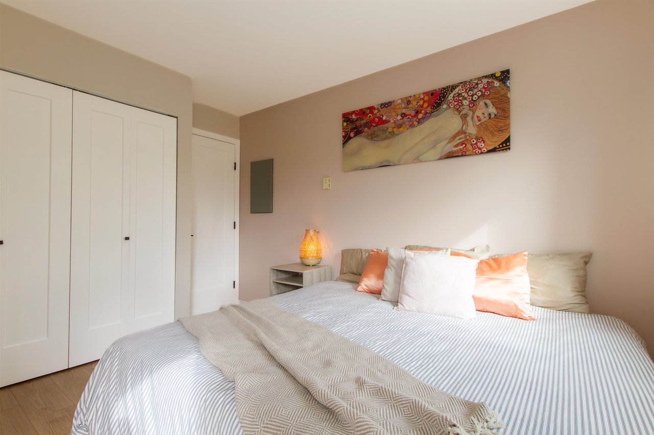 E304-40180 Willow Cres