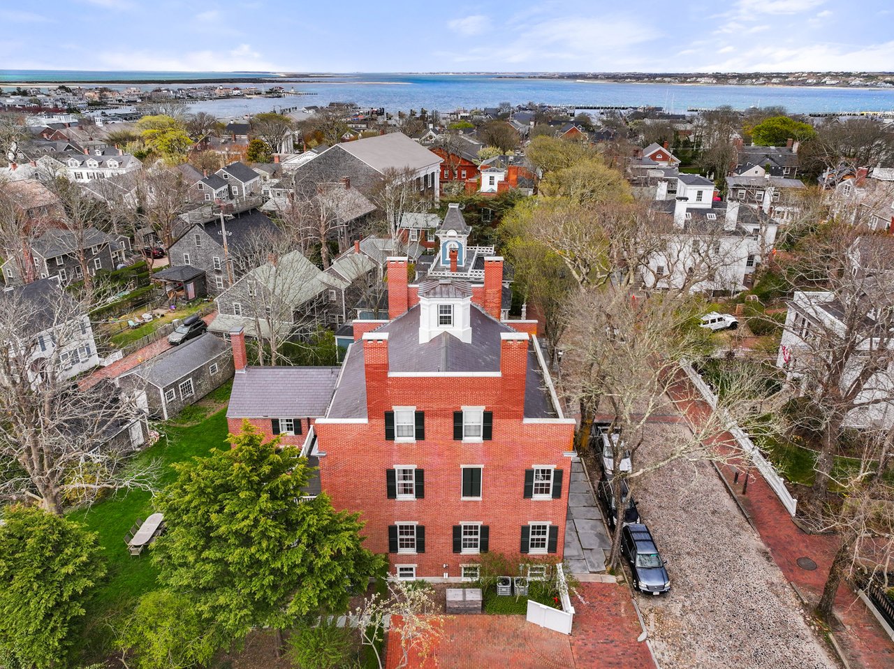 75 Main Street | Nantucket, MA 