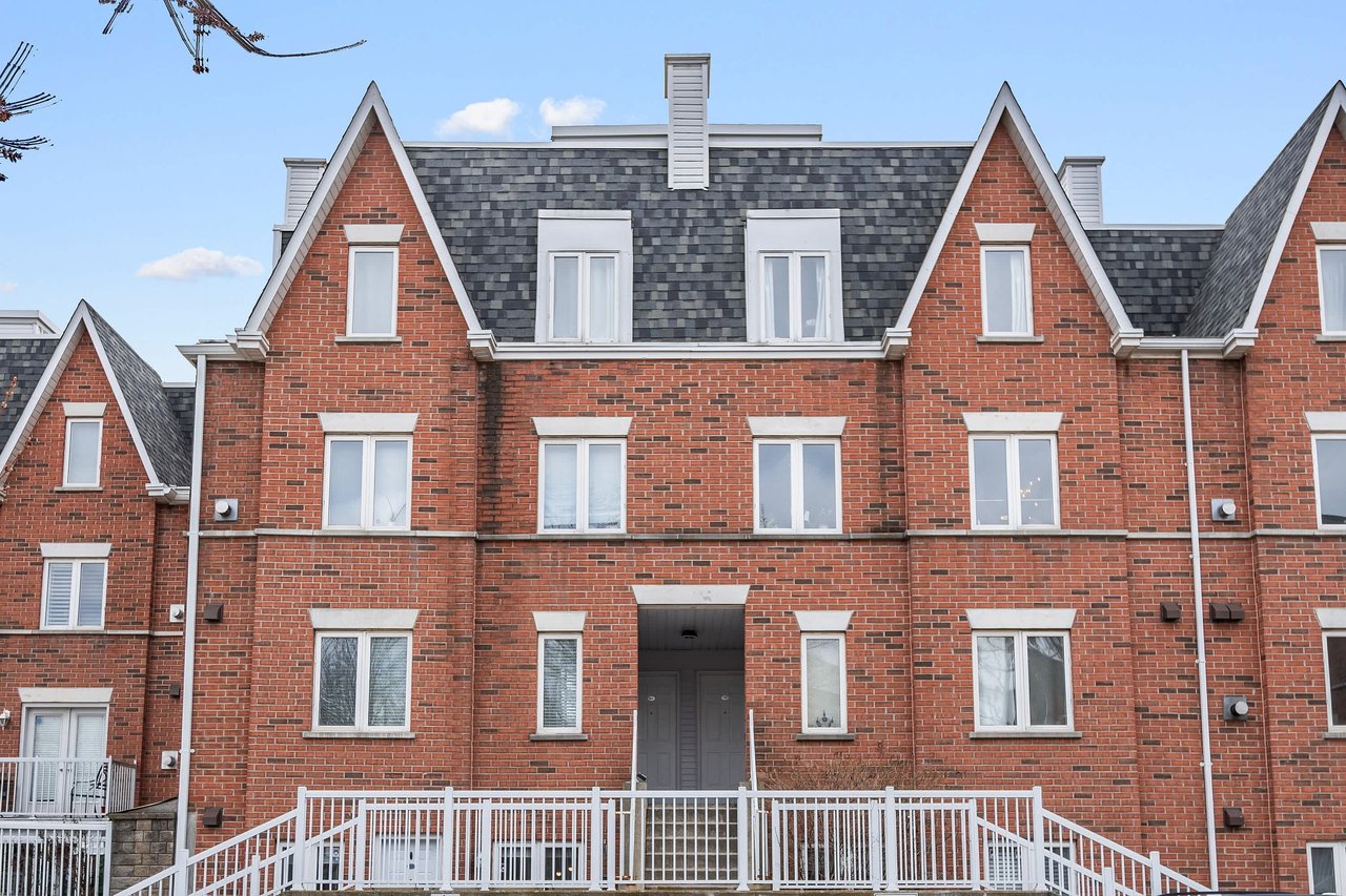 12 Sudbury Street #802