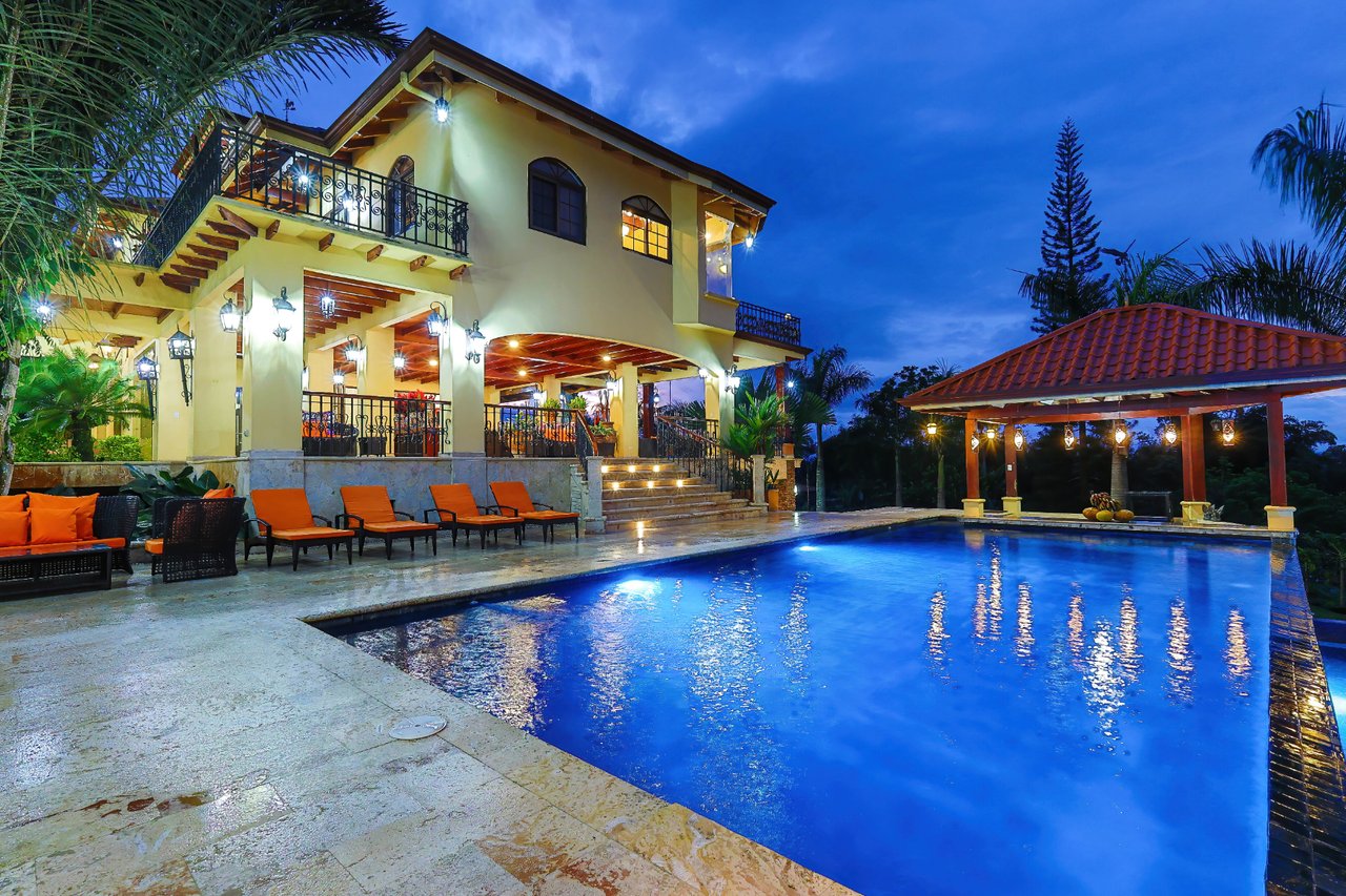 Grand Luxury Estate, Perez Zeledon, San Jose