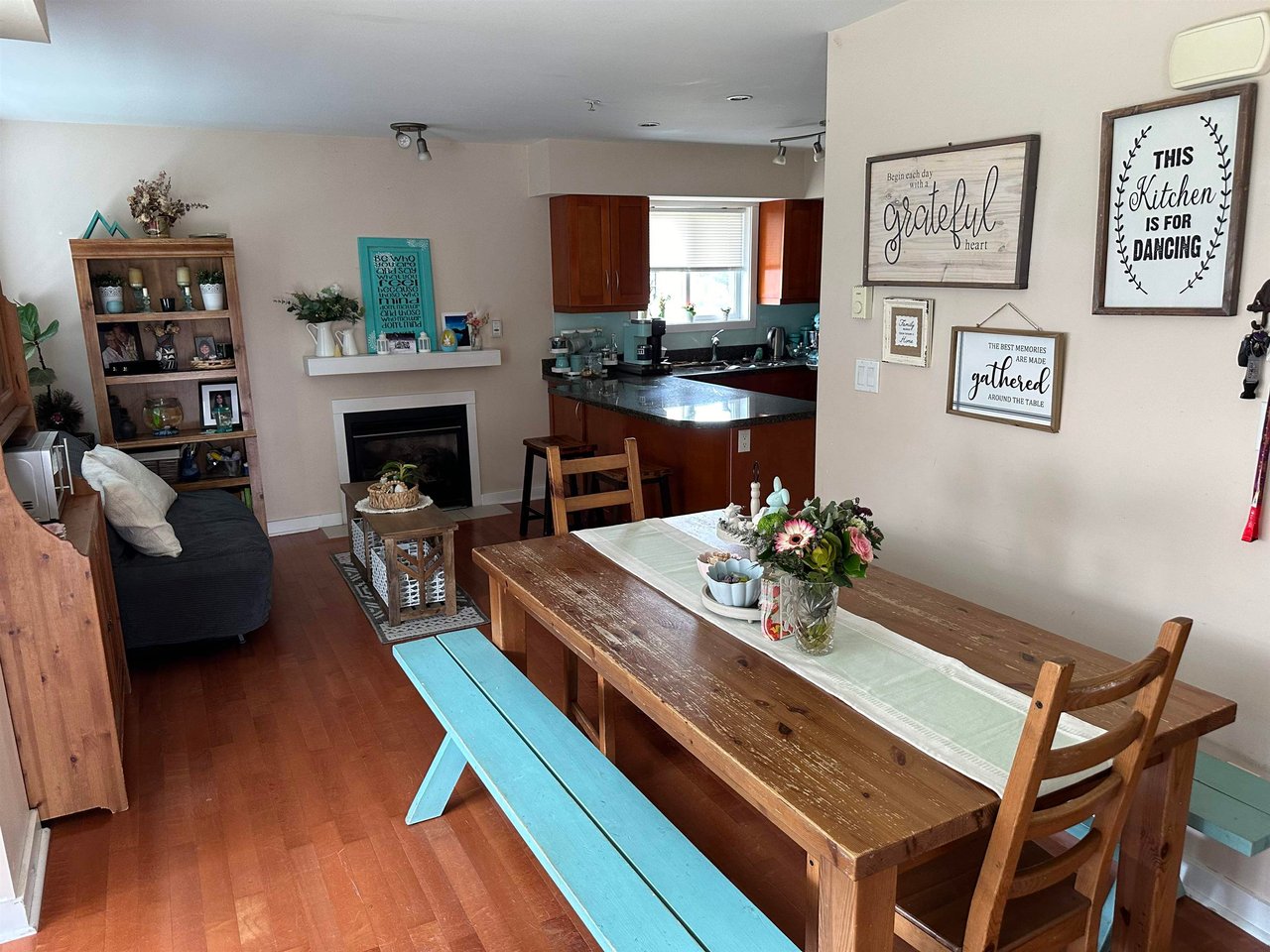 3-1261 Main St