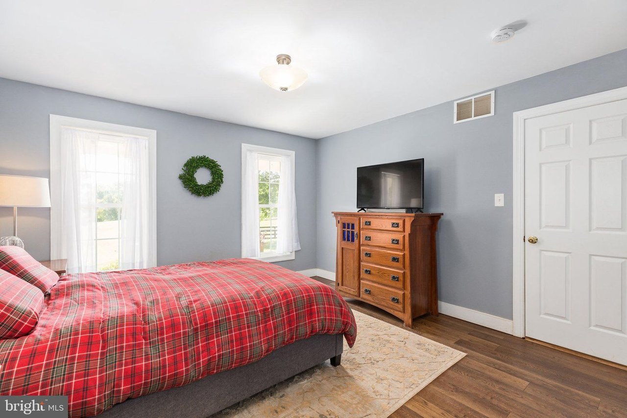 10623 Gravel Rd