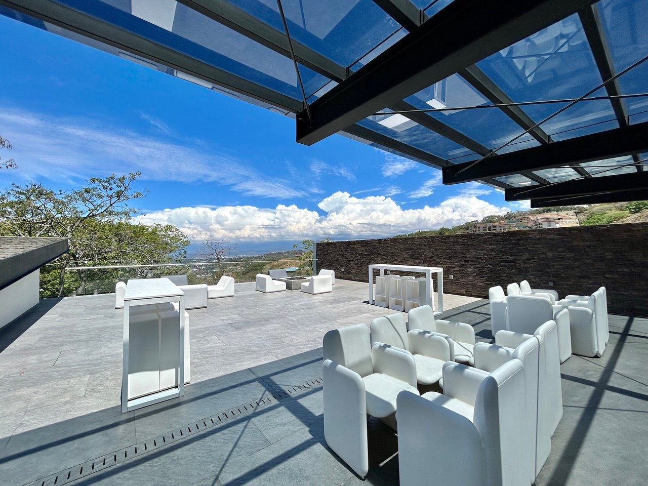 Customizable Mountain View Condo, Santa Ana, San Jose