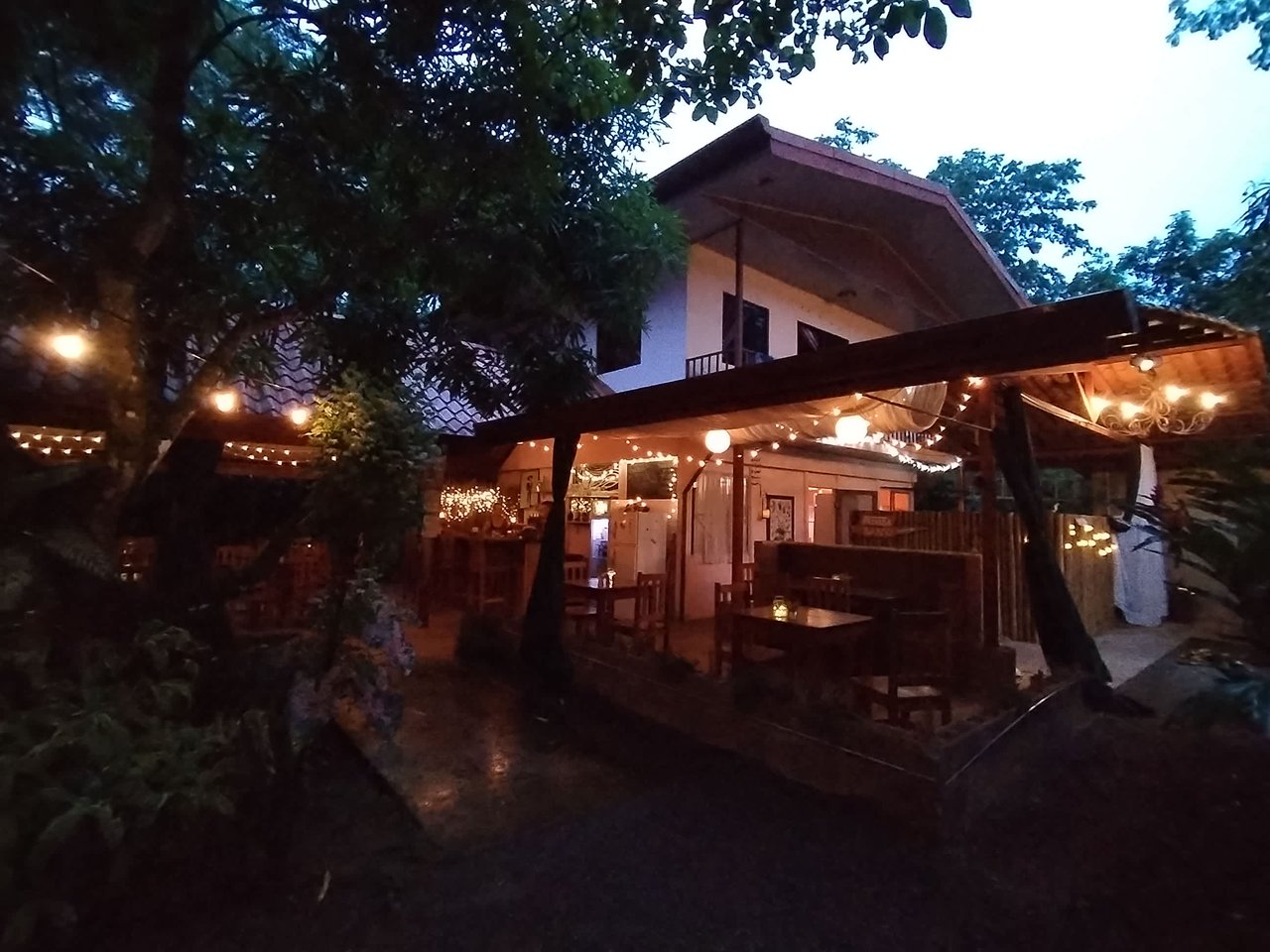 Established Restaurant with Living Quarters in Prime Uvita Location