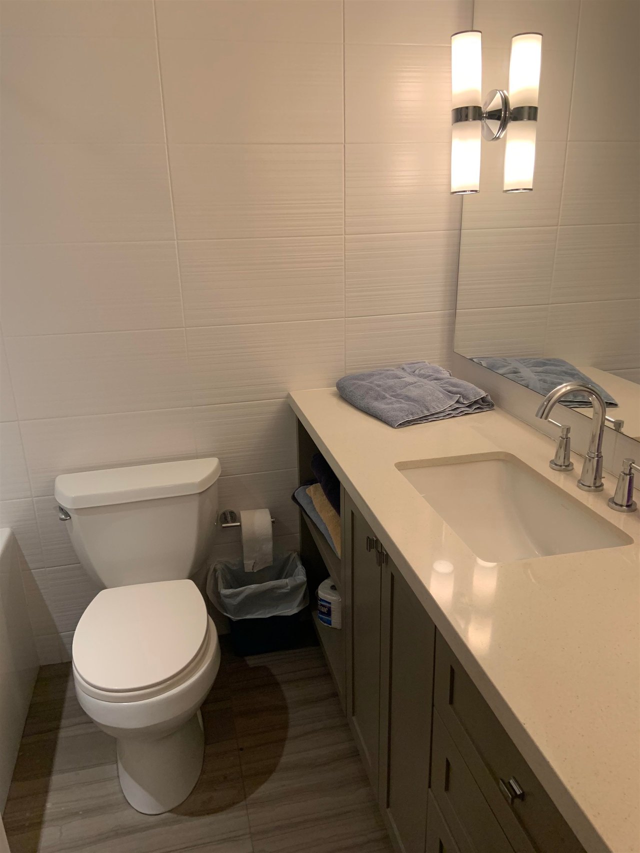 401-2167 Bellevue Ave