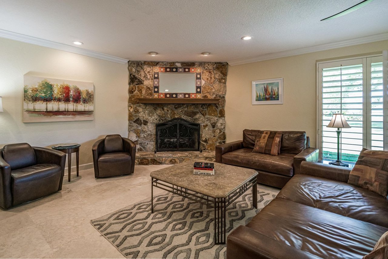 5576 High Flyer Road N