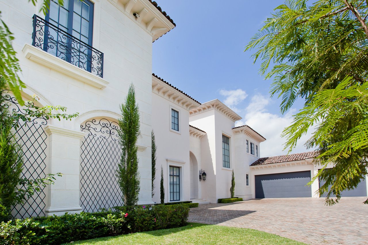 Contemporary Gated Estate, Santa Ana, San Jose