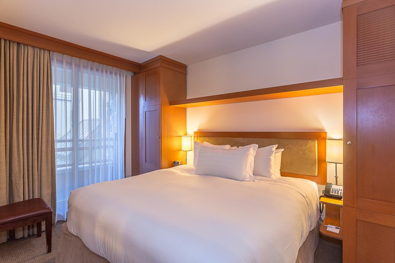 3311-4299 Blackcomb Wy