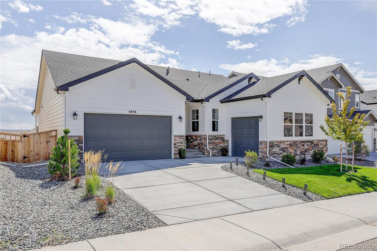 6898 Petunia Pl