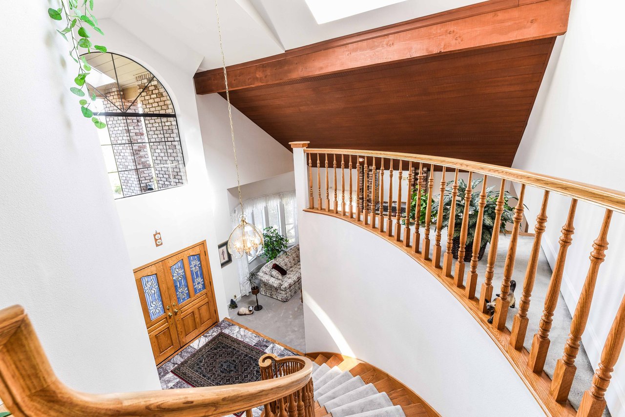 Fantastic Opportunity to buy in Alamo!