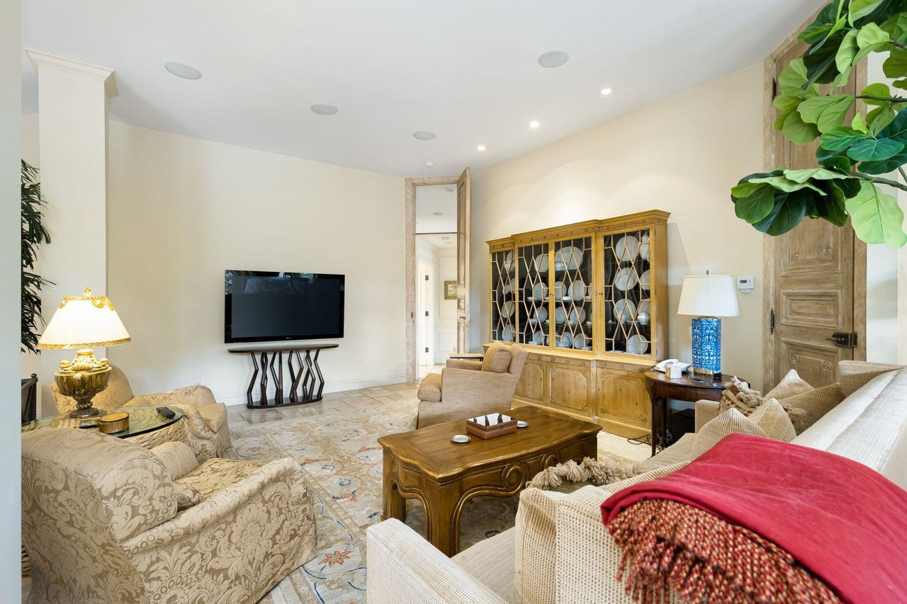 70983 Fairway Dr
