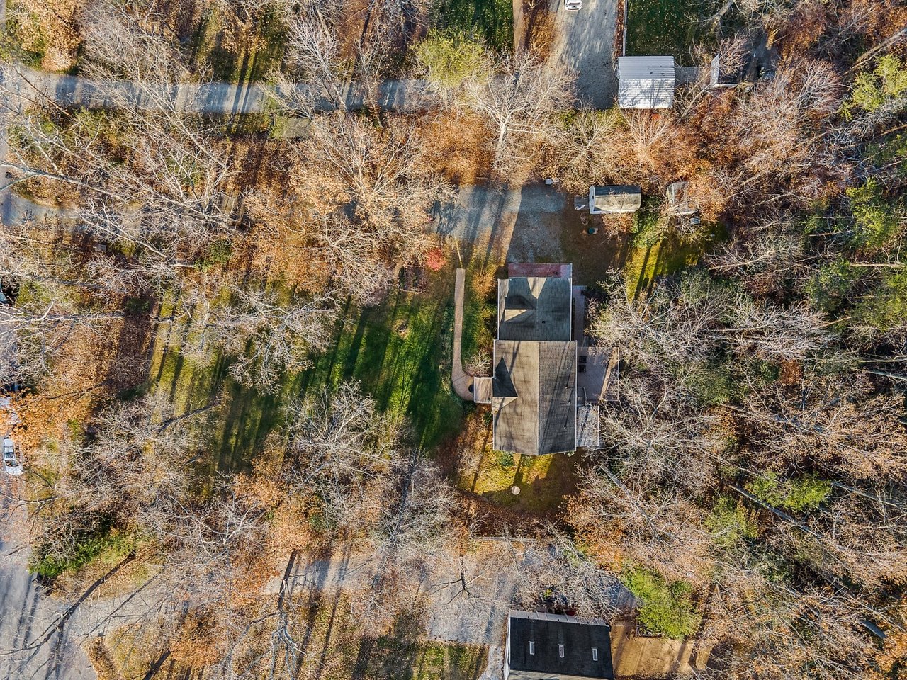 3531 Sherwood Bluff Way