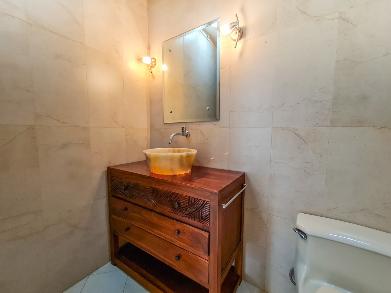 Colonial Estate With Indoor Pool, Heredia