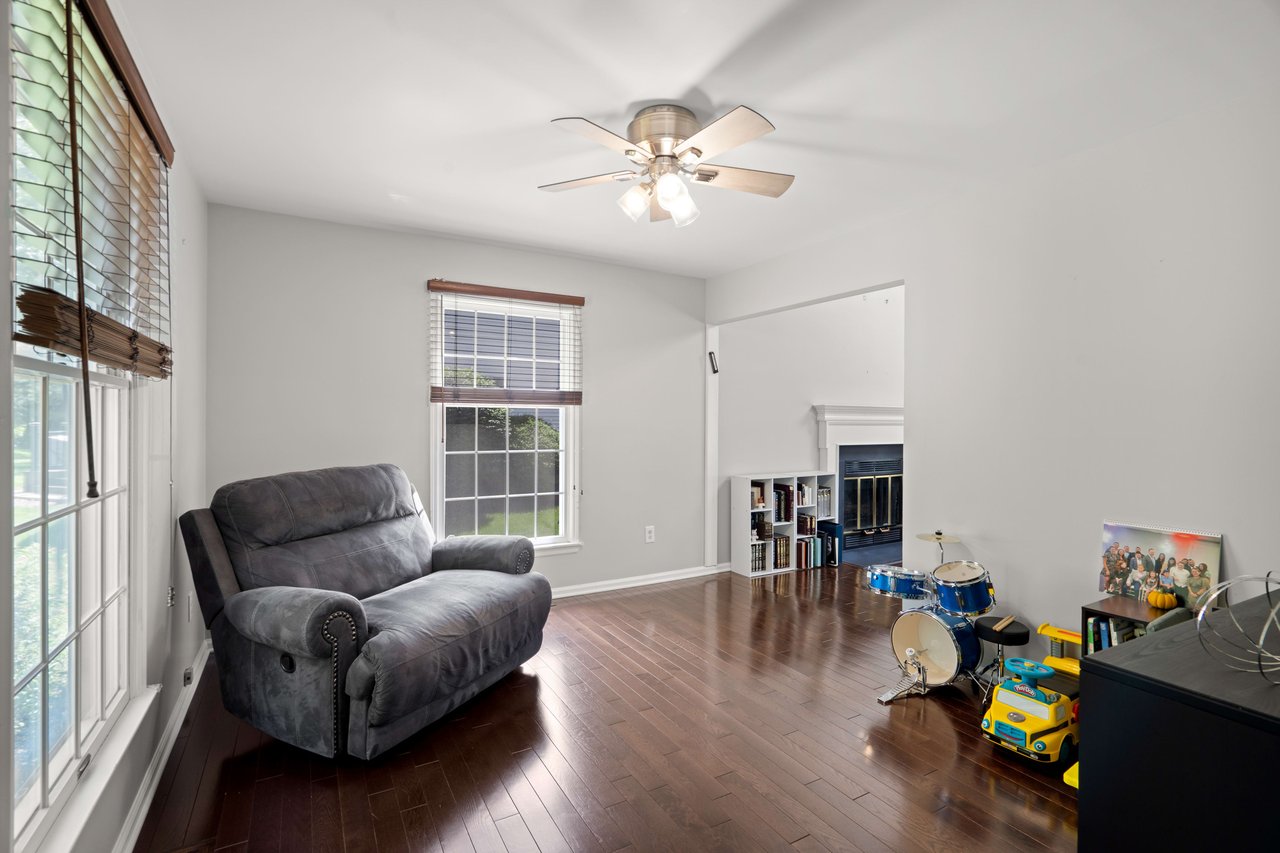306 Alexandria Way