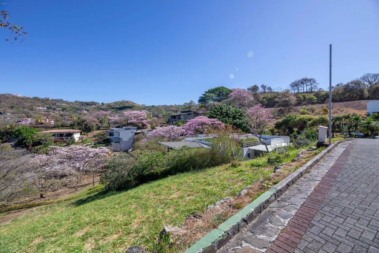 Residential Lot in Gated Community, Santa Ana, San Jose