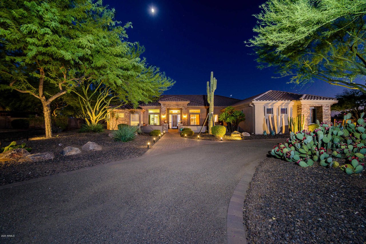 1423 E Breezy Court