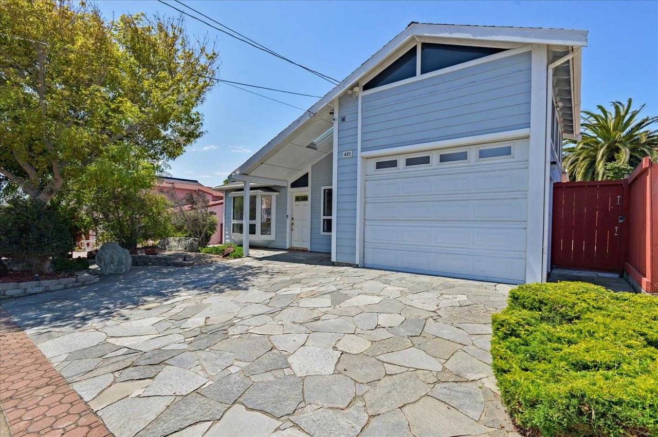 621 Hillside BLVD