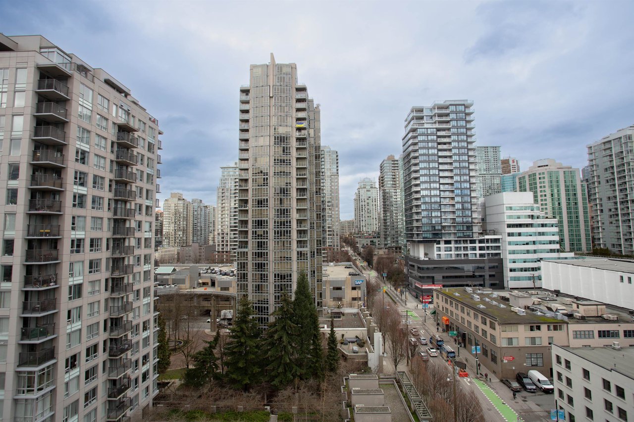 1609-928 Beatty Street, Vancouver