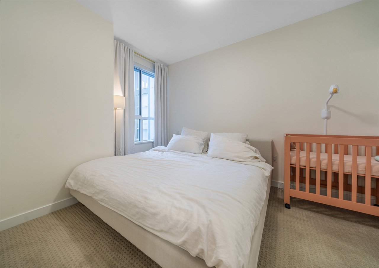606-7169 14th Ave