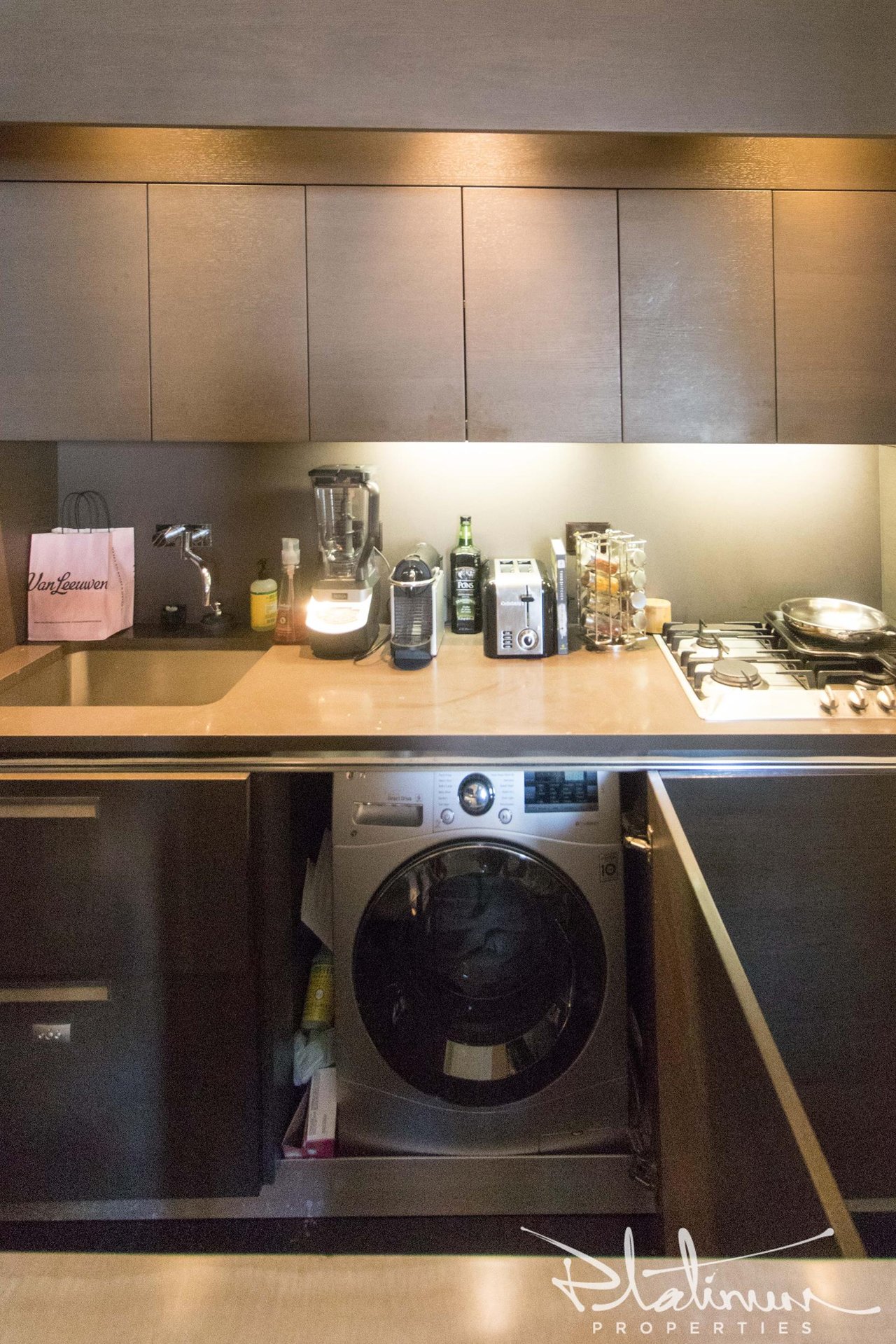 20 Pine Street, Apt 2312
