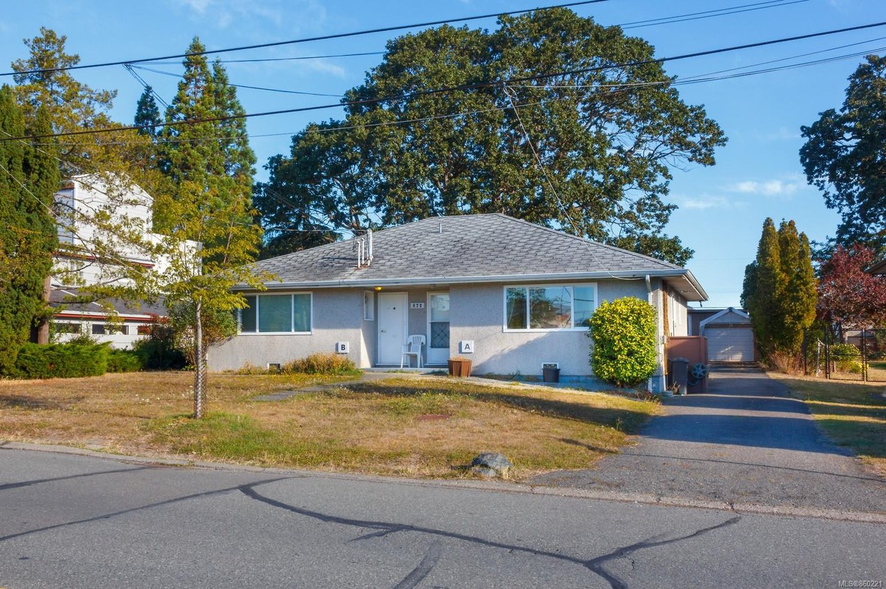 872 Old Esquimalt Rd