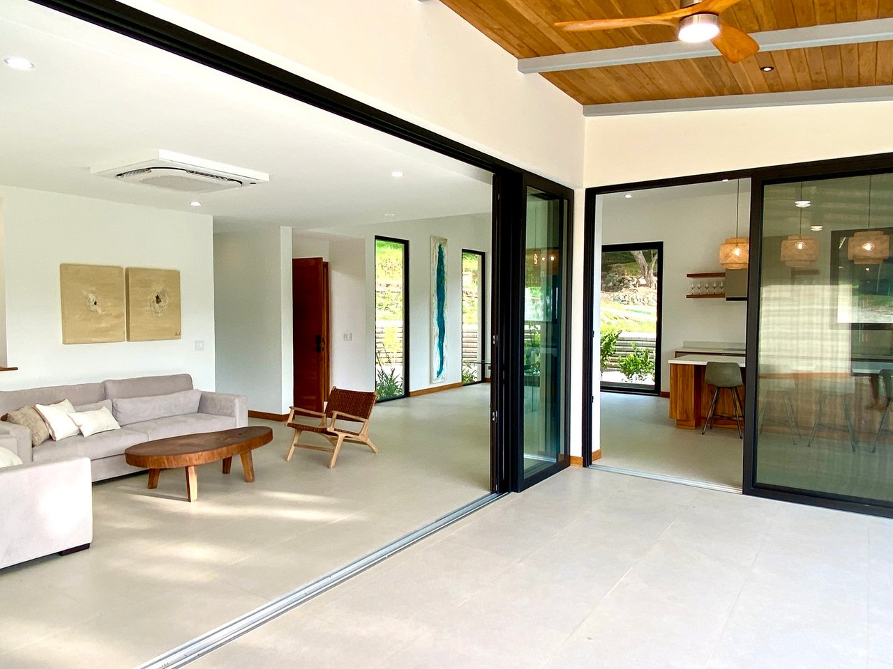 Modern Infinity Pool House, Tamarindo, Guanacaste