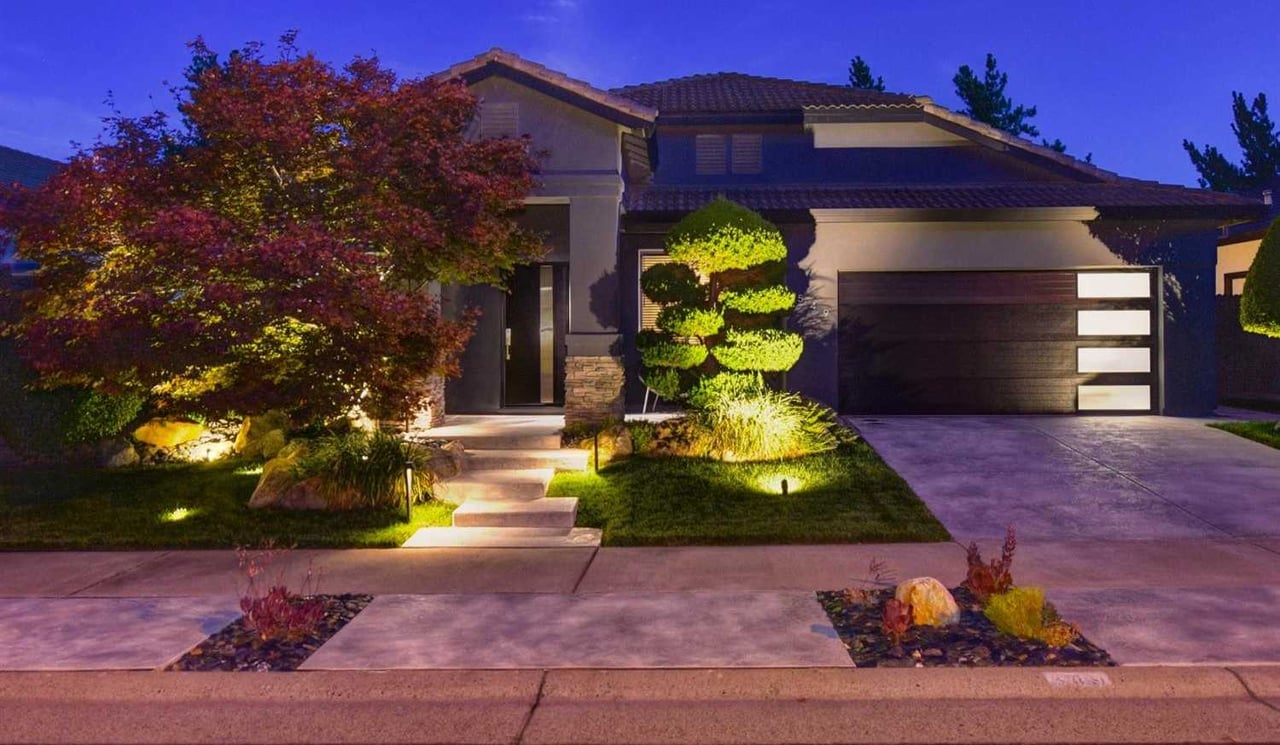 549 Alden Way