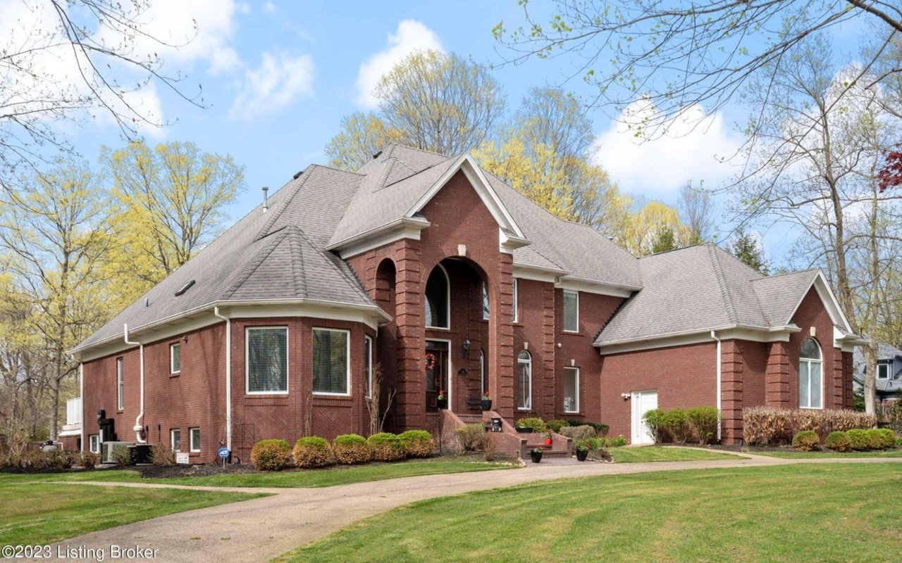 Real Estate Industry Secrets to Buying & Selling Your Home Quickly