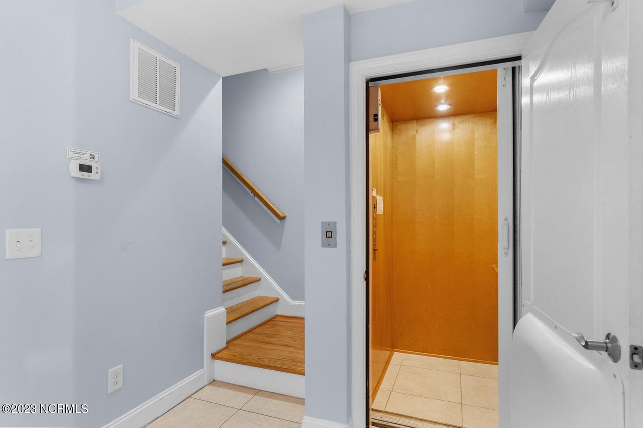 307 Greenville Ave, #2