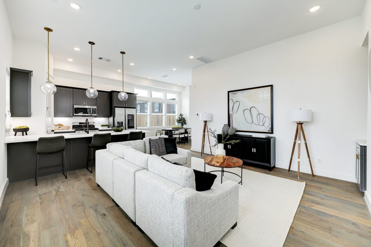 Montridge Living Room and kitchen space 